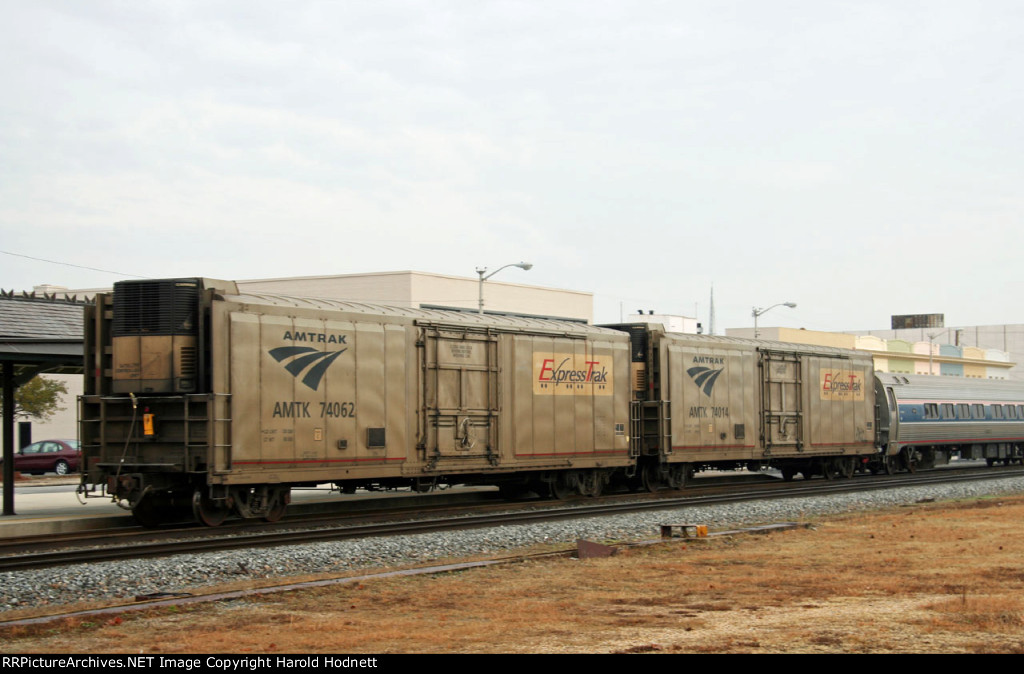 AMTK 74062 & 74014 bring up the rear on train P092-12